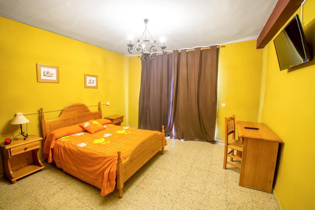 סן רפאל La Casona Del Pinar Albergue מראה חיצוני תמונה