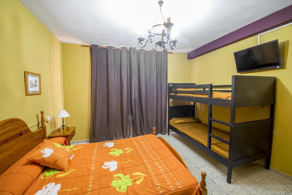סן רפאל La Casona Del Pinar Albergue מראה חיצוני תמונה