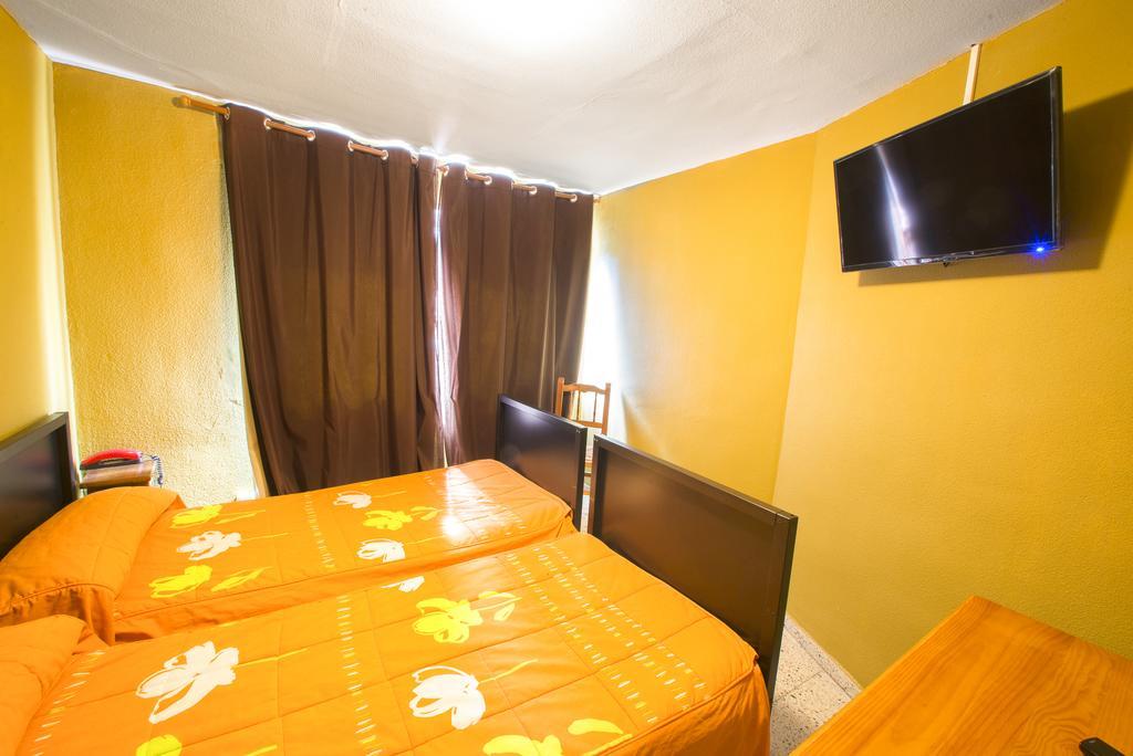 סן רפאל La Casona Del Pinar Albergue מראה חיצוני תמונה
